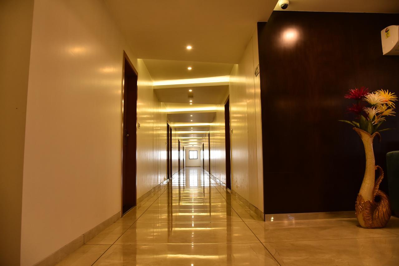 Hotel Comfort Bharuch Exterior photo